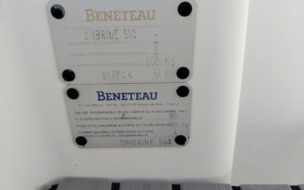 slider 16 Beneteau Ombrine 550