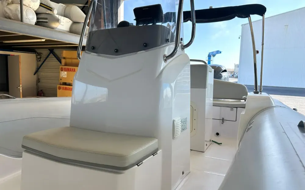 slider 6 Capelli Tempest 630