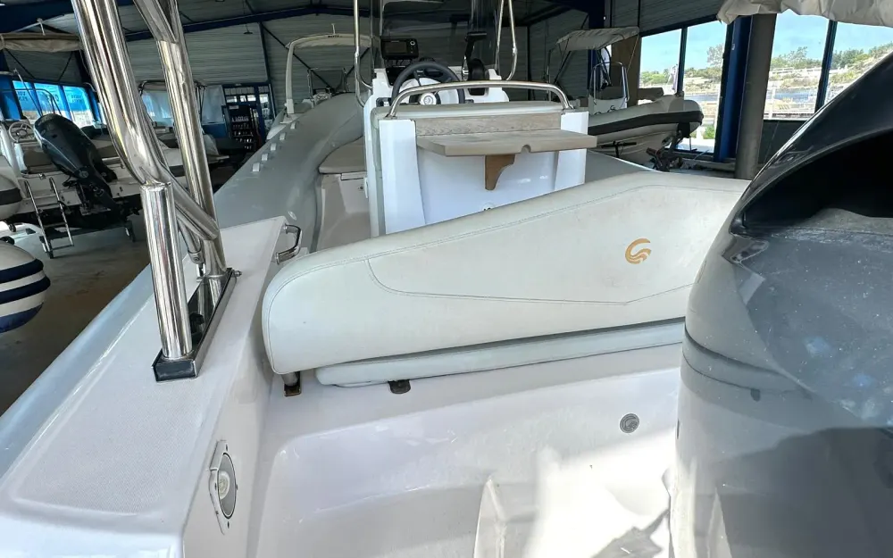 slider 7 Capelli Tempest 630