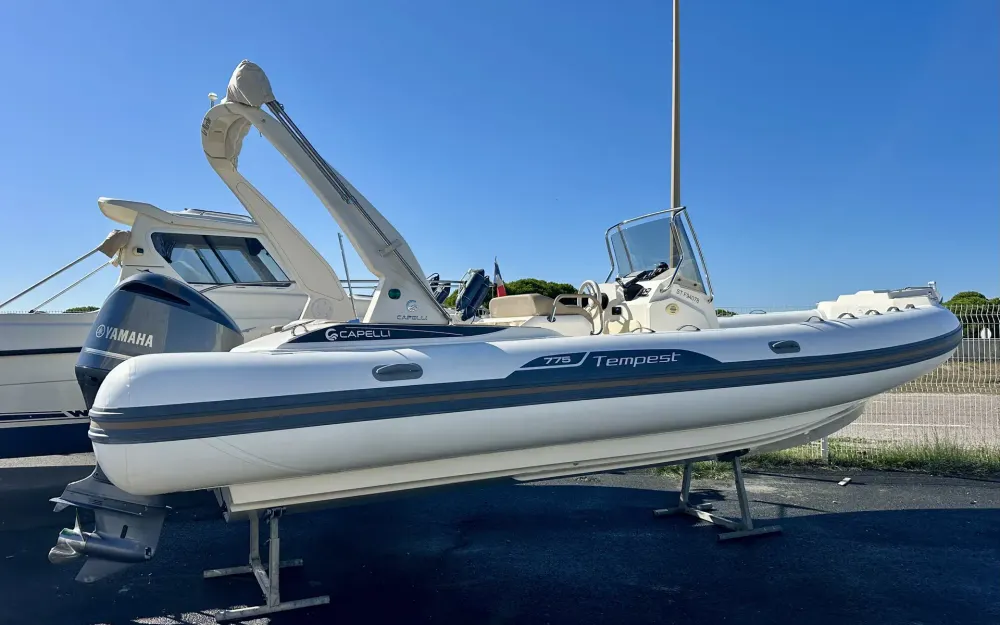 slider 10 Capelli Tempest 775