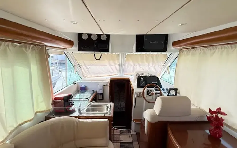 slider 5 Beneteau Antares 980 Fly