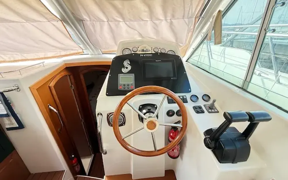slider 8 Beneteau Antares 980 Fly