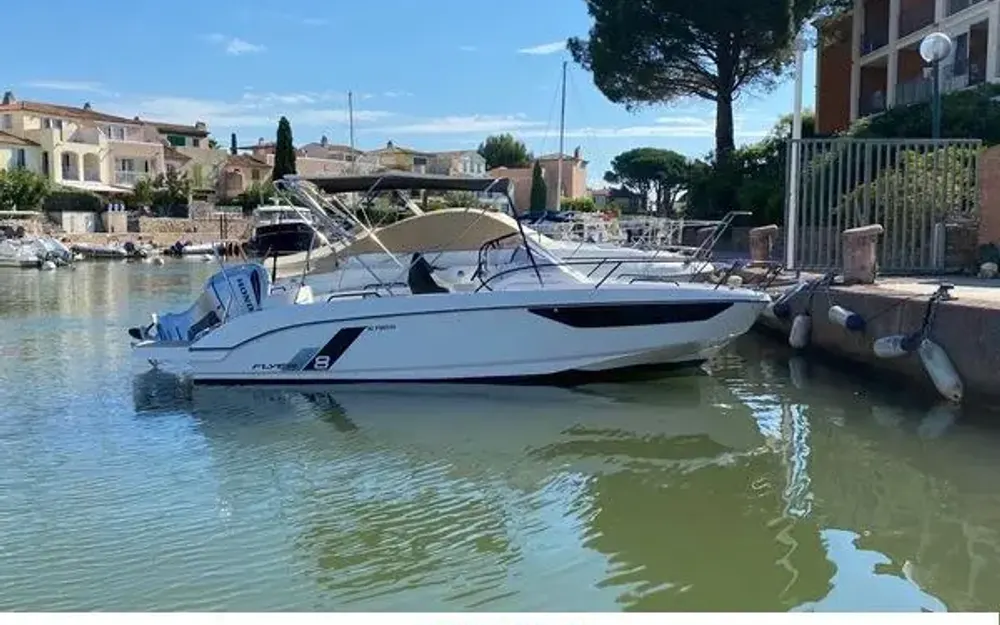 slider 1 Beneteau Flyer 8 SUNdeck