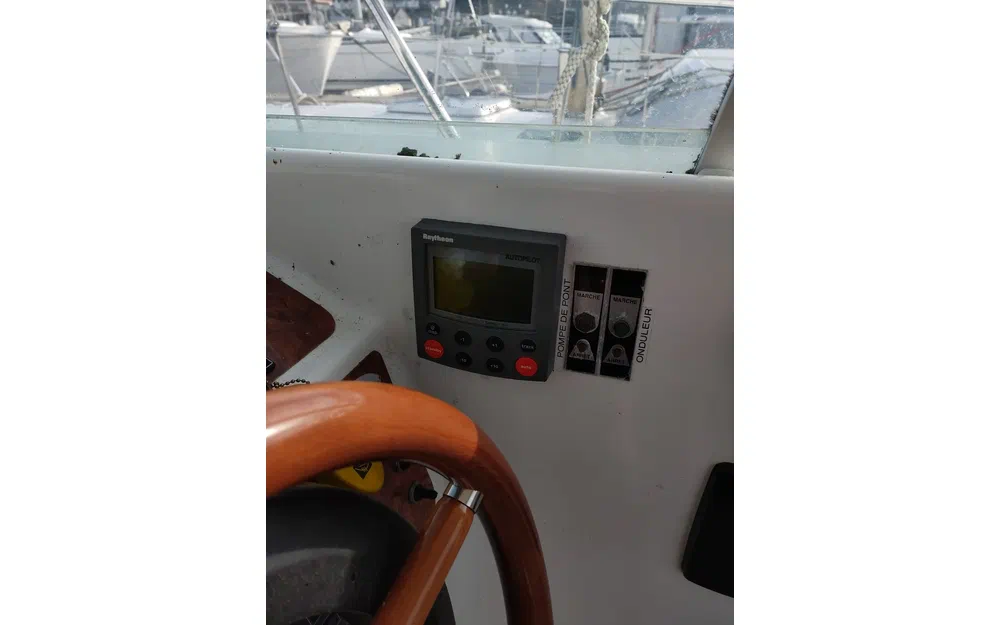 slider 11 Jeanneau Merry Fisher 695