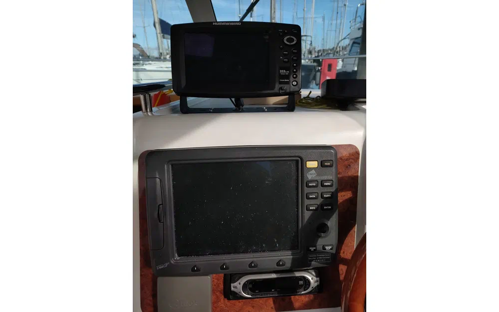 slider 13 Jeanneau Merry Fisher 695