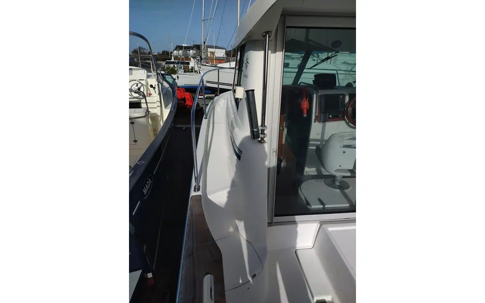 slider 5 Jeanneau Merry Fisher 695