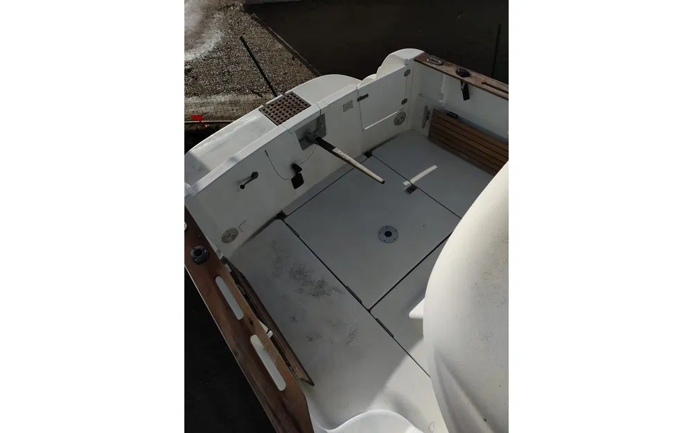 slider 7 Jeanneau Merry Fisher 695