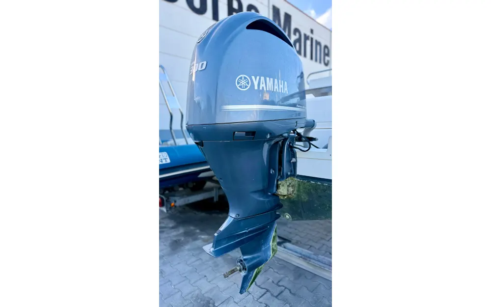 slider 3 300cv Yamaha 4T 2014