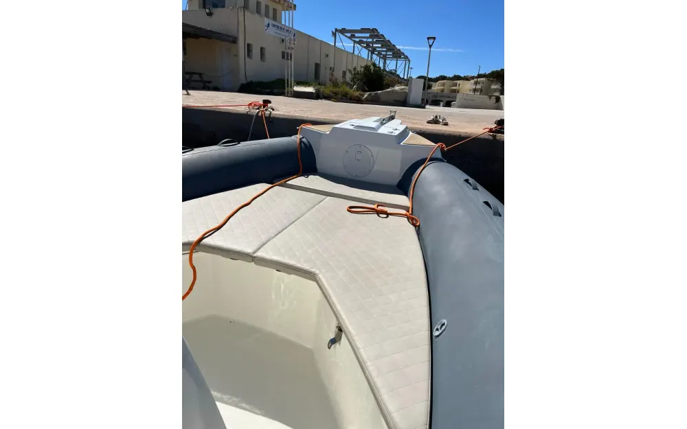slider 13 Capelli Tempest 775