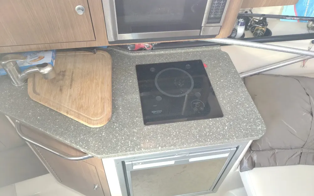 slider 15 Boston Whaler  285 Conquest