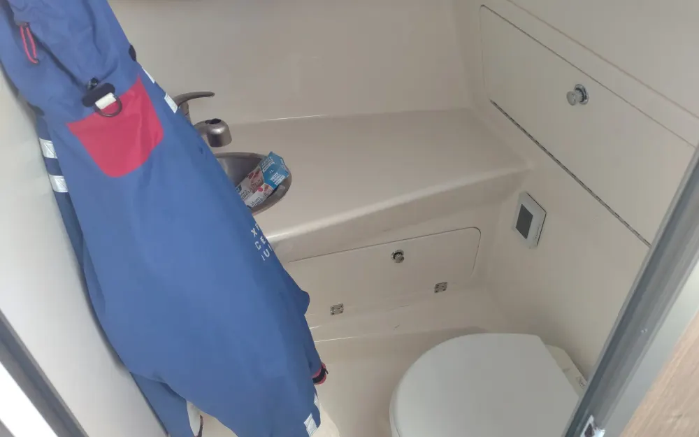 slider 16 Boston Whaler  285 Conquest