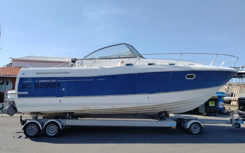 slider 2 Beneteau Ombrine 900