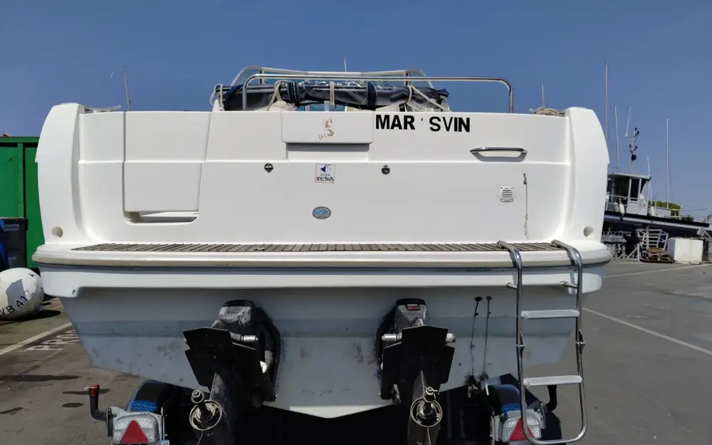 slider 3 Beneteau Ombrine 900