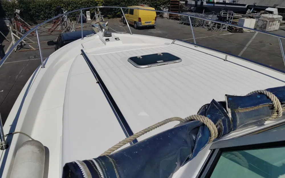 slider 4 Beneteau Ombrine 900