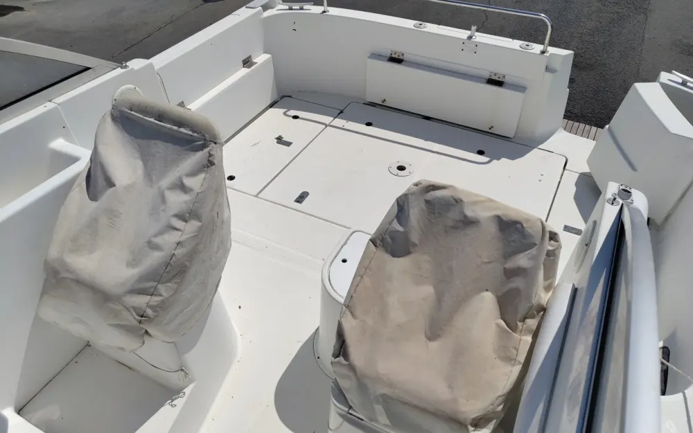 slider 5 Beneteau Ombrine 900