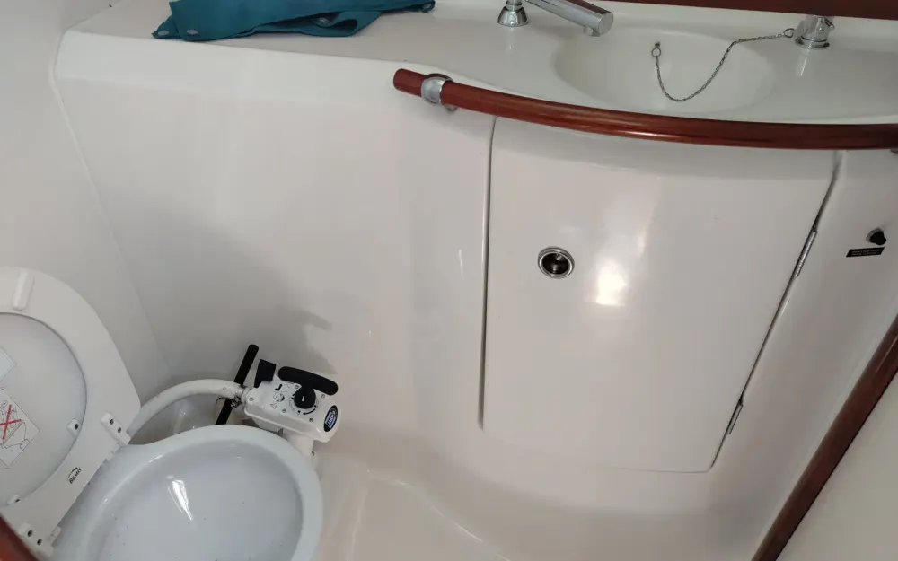 slider 16 Beneteau Ombrine 900