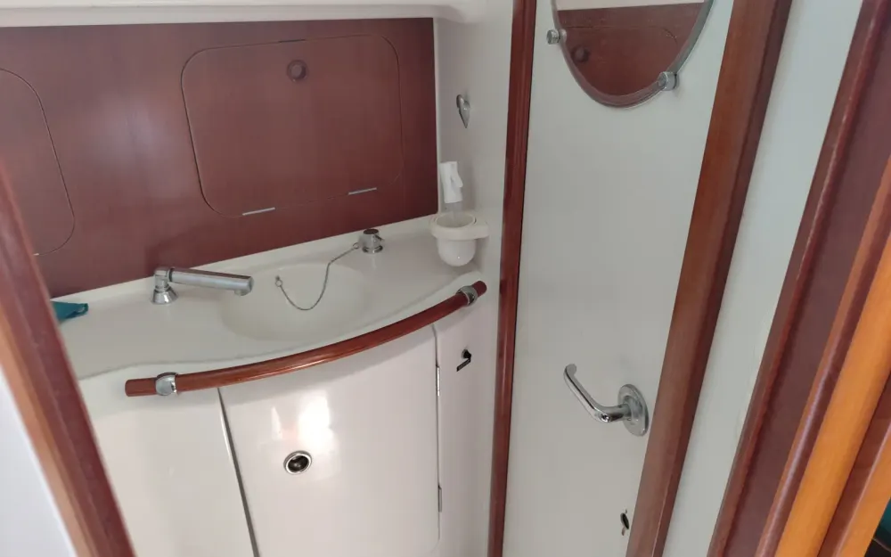 slider 13 Beneteau Ombrine 900