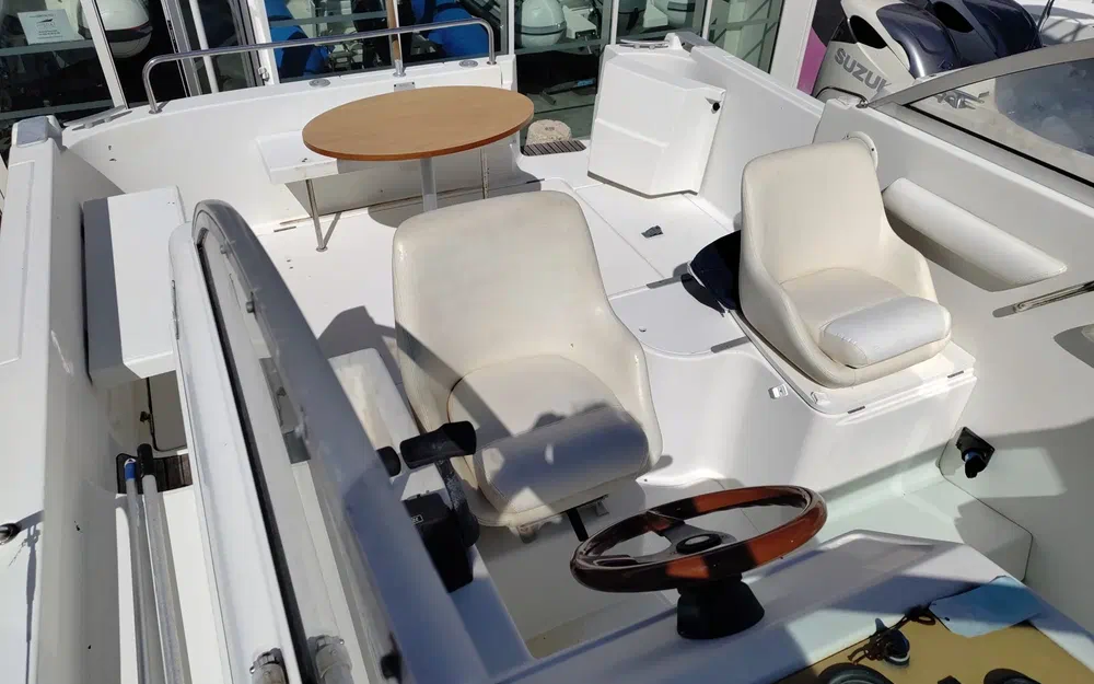 slider 4 Beneteau Ombrine 900