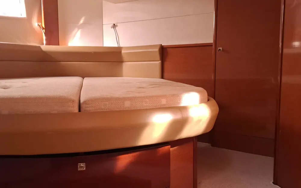 slider 27 Jeanneau Prestige 42 S