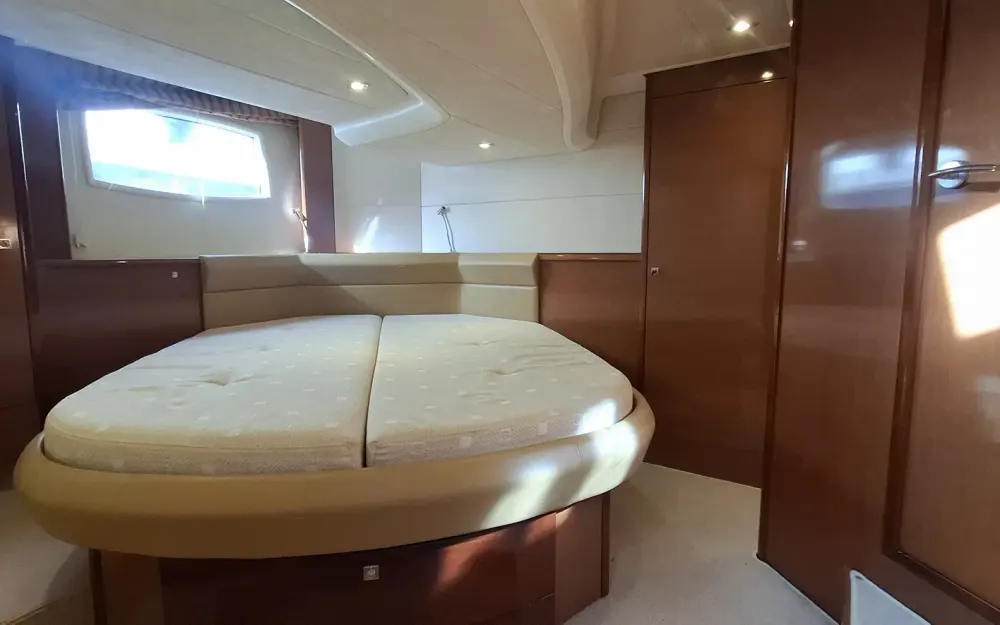 slider 29 Jeanneau Prestige 42 S