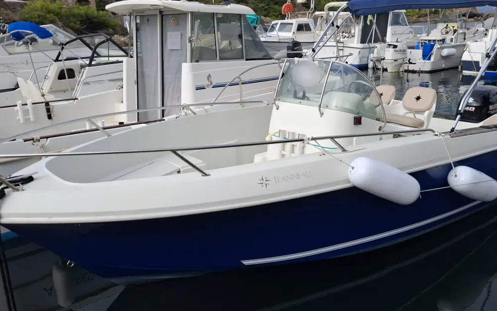 slider 3 Jeanneau Cap Camarat