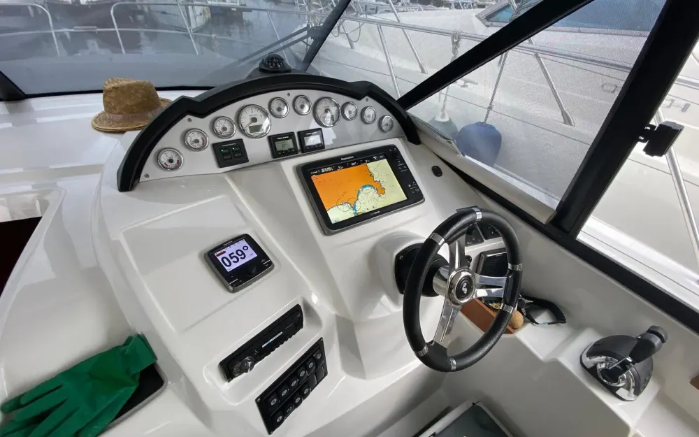 slider 16 Beneteau Antares 36