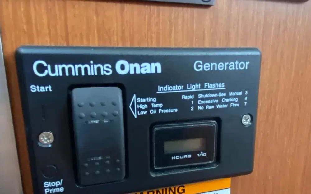 slider 21 Beneteau Antares 36