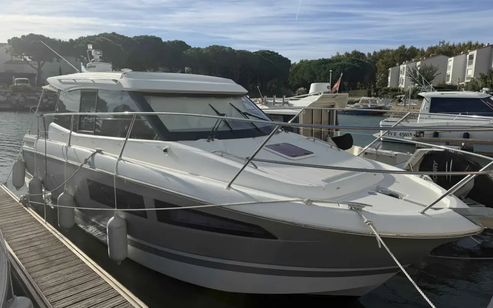 slider 1 JEANNEAU NC 9