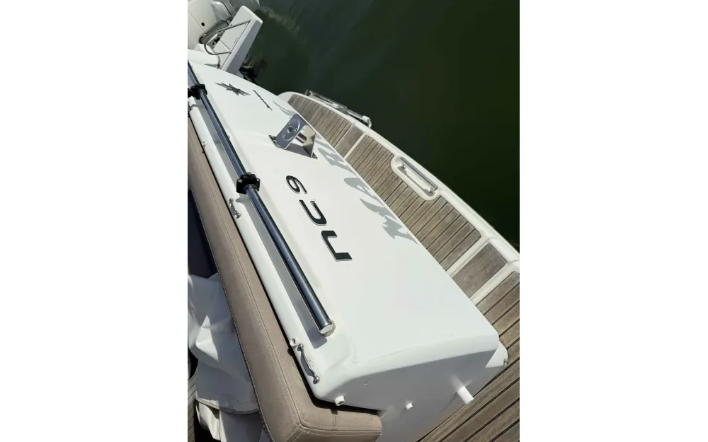slider 5 JEANNEAU NC 9