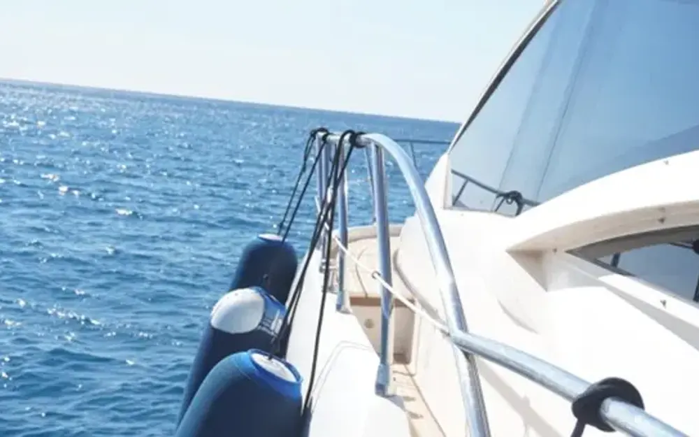 slider 7 Queens Yachts  54