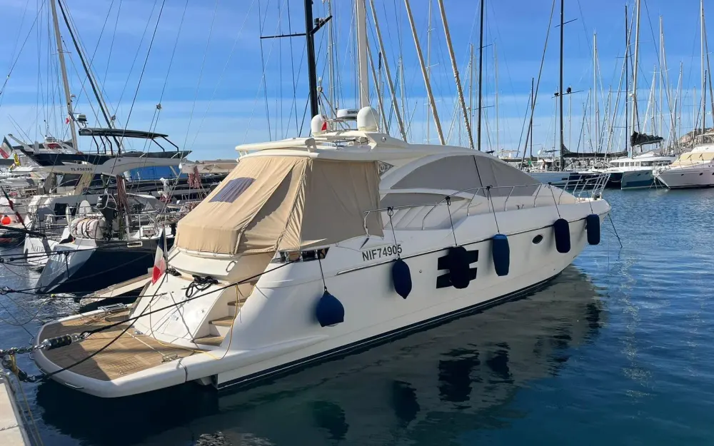 slider 8 Queens Yachts  54