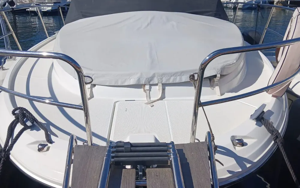 slider 2 Jeanneau Merry Fisher