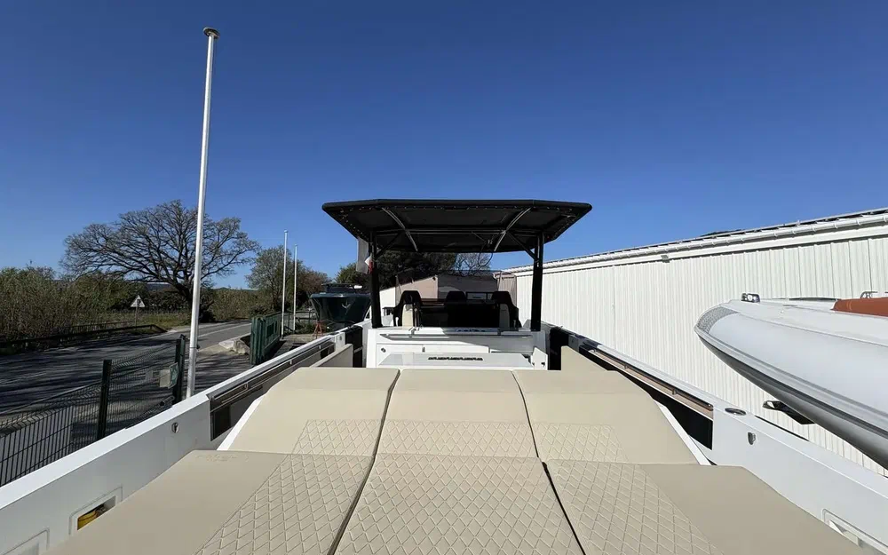 slider 11 De Antonio Yachts D36 Open