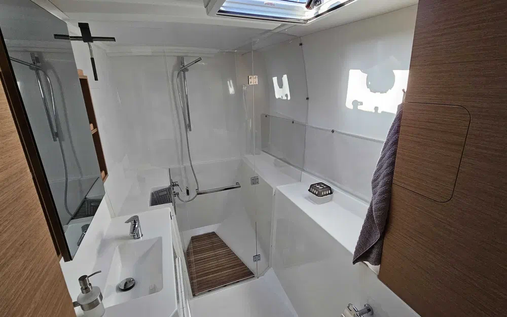 slider 13 Beneteau Excess 11