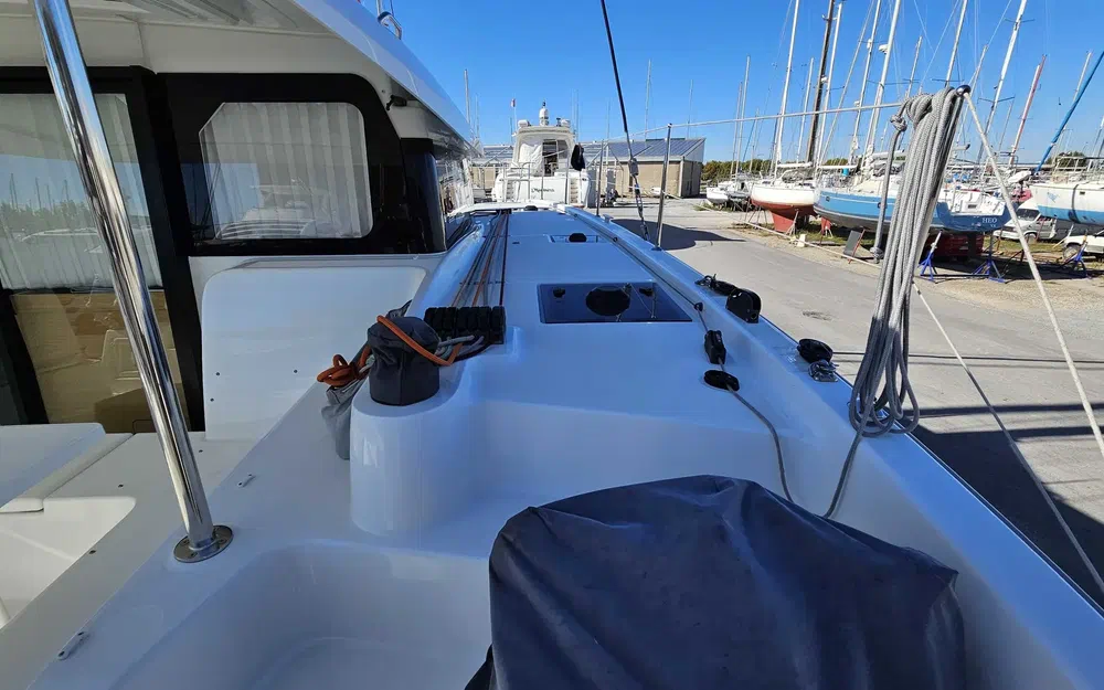 slider 18 Beneteau Excess 11