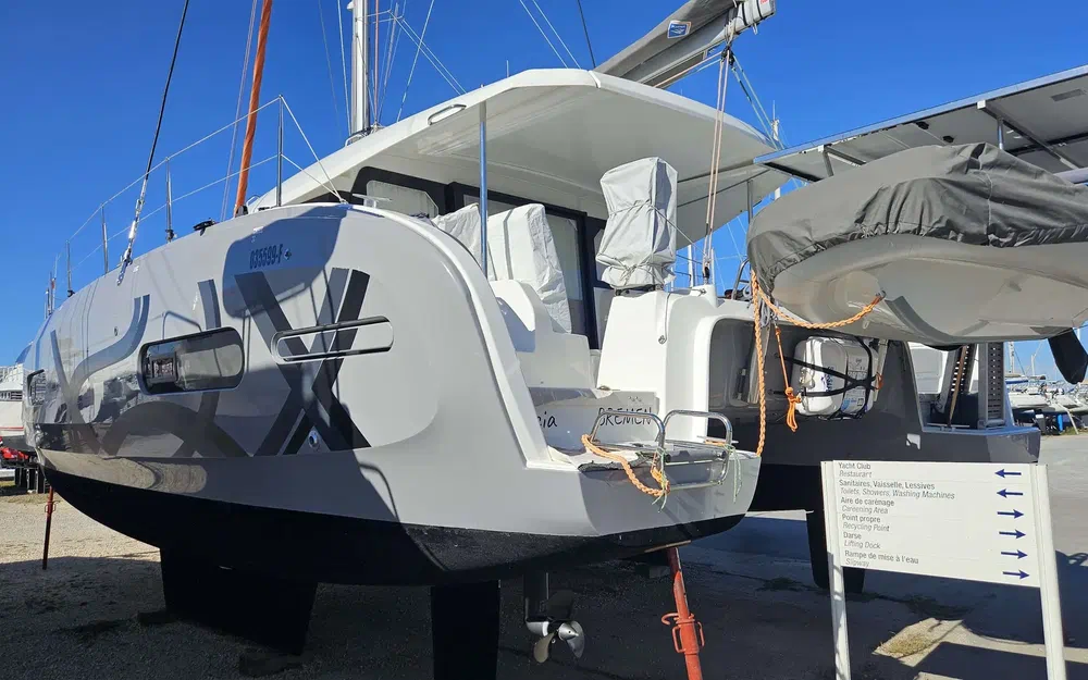 slider 6 Beneteau Excess 11