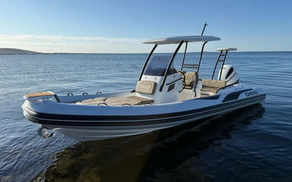 slider 1 Grand Golden Line G750