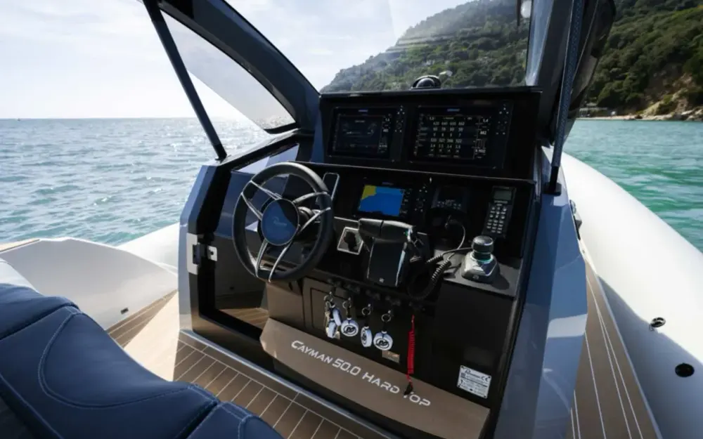 slider 3 Ranieri Cayman