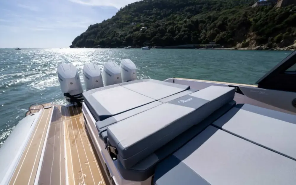 slider 7 Ranieri Cayman