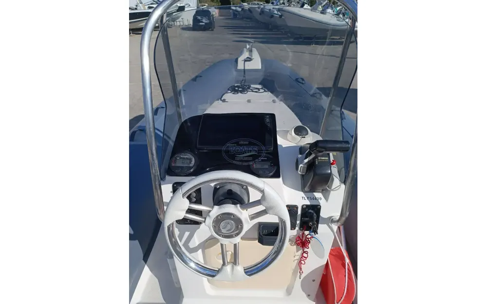 slider 1 Capelli Tempest 600