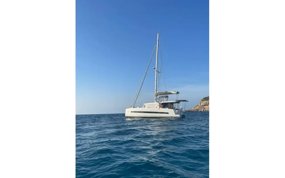 slider 2 Bali Catamarans Bali 4.1