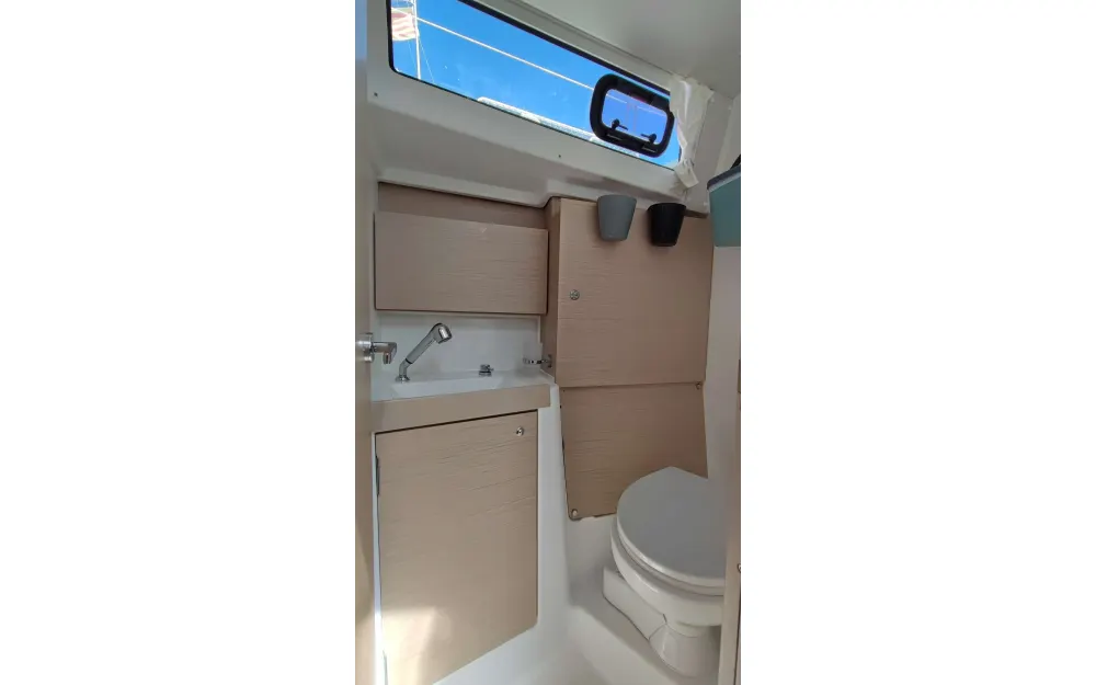 slider 5 Beneteau Oceanis 38.1