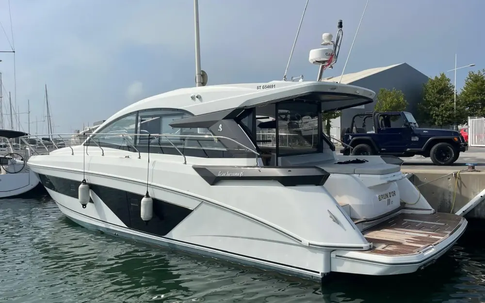slider 0 Beneteau Gran Turismo 45