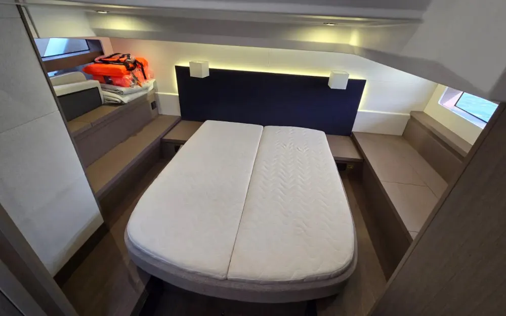 slider 12 Beneteau Gran Turismo 45