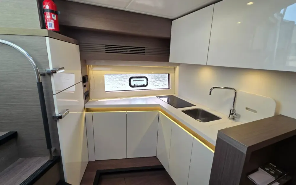 slider 1 Beneteau Gran Turismo 45