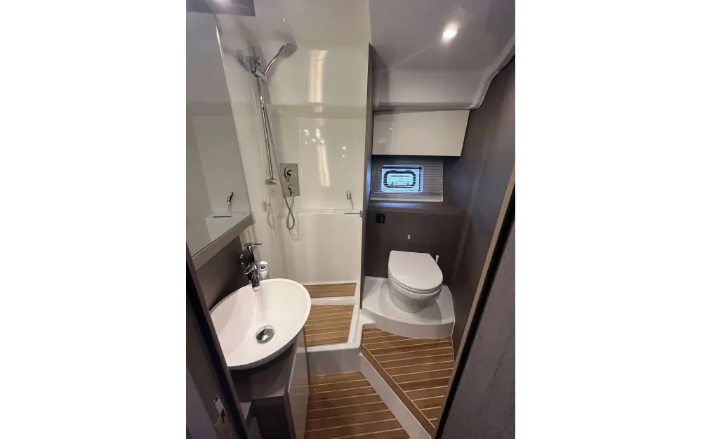slider 7 Beneteau Gran Turismo 45