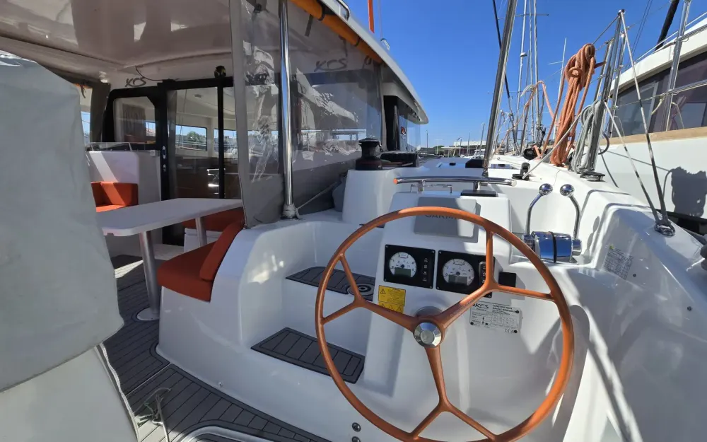 slider 3 Excess Catamarans Excess 11