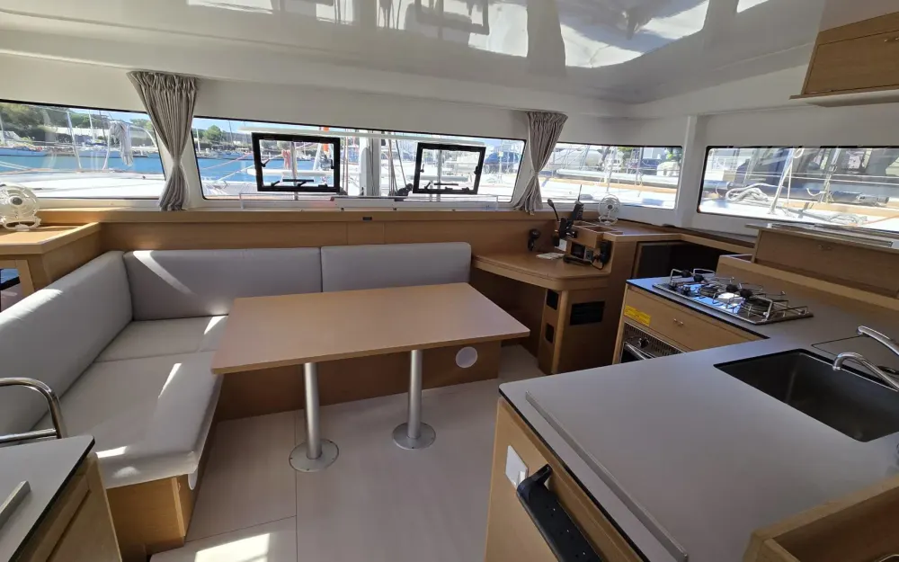 slider 4 Excess Catamarans Excess 11