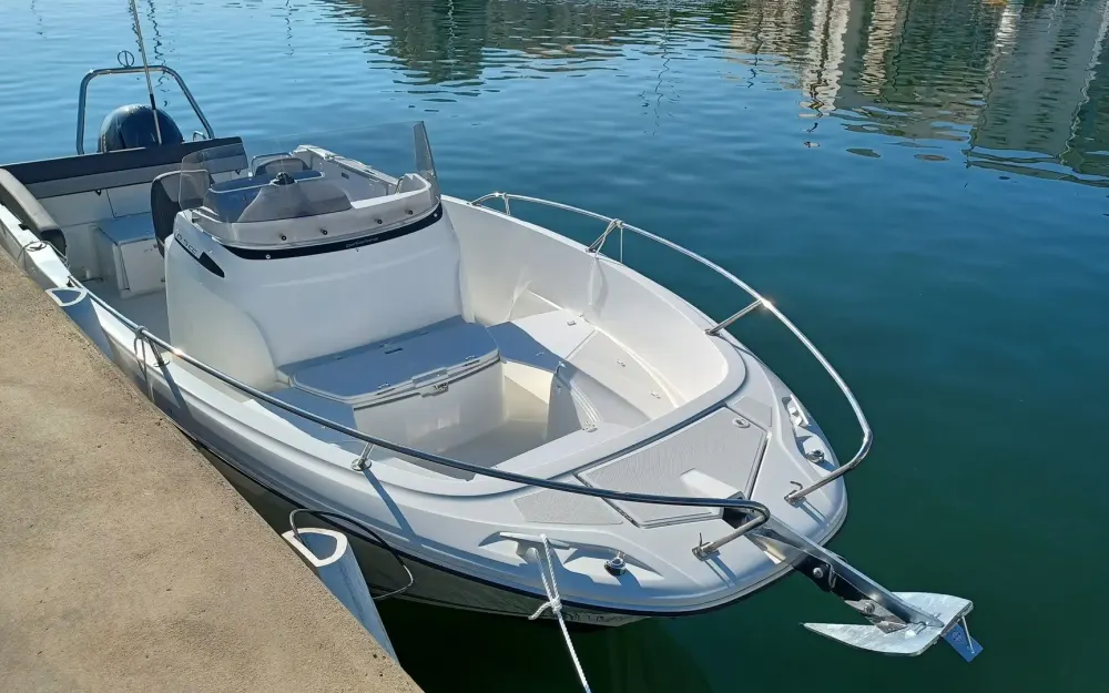 slider 1 Jeanneau Cap Camarat 6.5 CC Serie 3