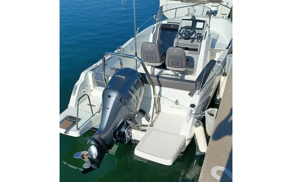 slider 6 Jeanneau Cap Camarat 6.5 CC